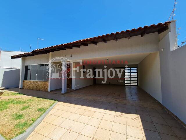 Casa para Venda em Arapongas - 2