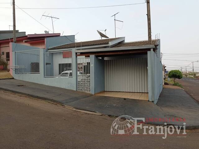 #614 - Casa para Venda em Arapongas - PR