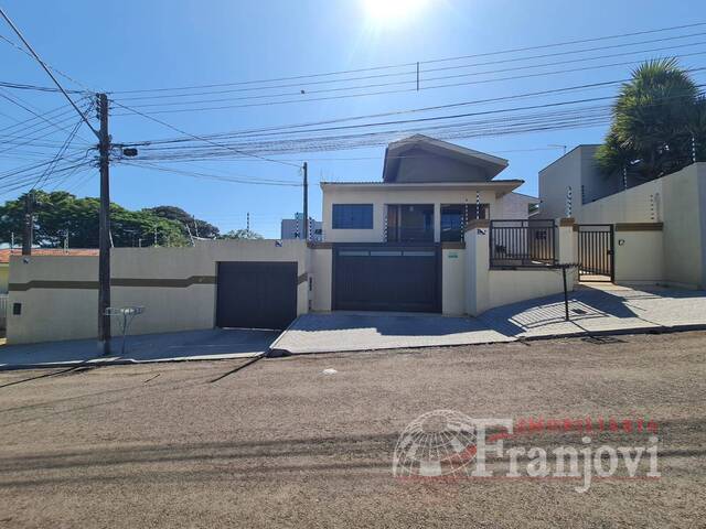 #649 - Casa para Venda em Arapongas - PR
