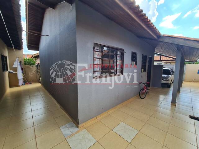 #654 - Casa para Venda em Arapongas - PR