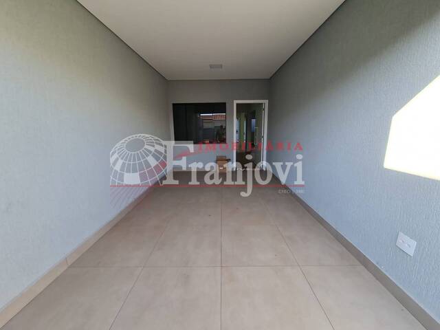 #668 - Casa para Venda em Arapongas - PR