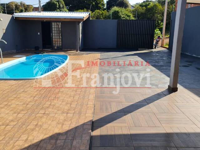 #972 - Casa para Venda em Arapongas - PR