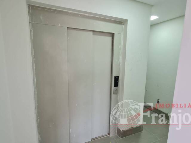 #973 - Apartamento para Venda em Arapongas - PR