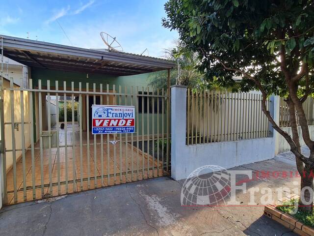 #1007 - Casa para Venda em Arapongas - PR
