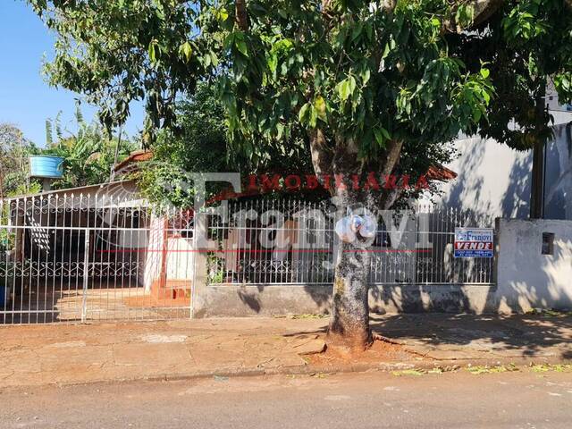 #1059 - Casa para Venda em Arapongas - PR