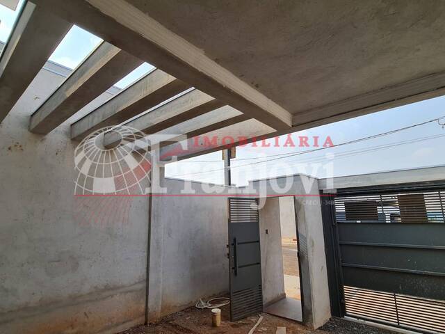 #1099 - Casa para Venda em Arapongas - PR