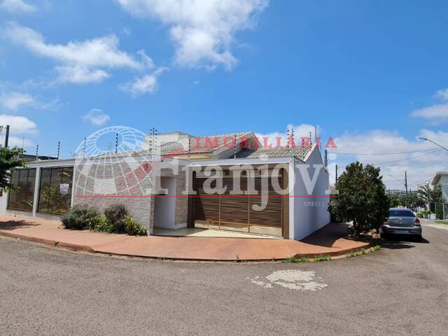 #1163 - Casa para Venda em Arapongas - PR