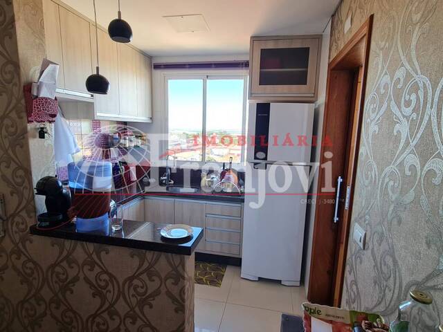 Apartamento para Venda em Arapongas - 4