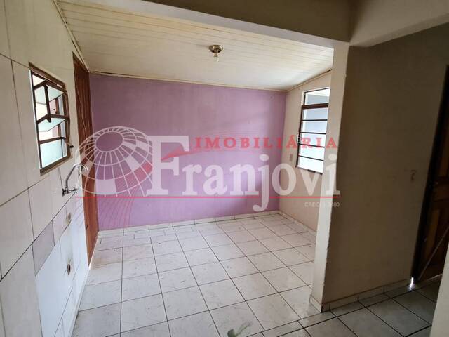 #1210 - Casa para Venda em Arapongas - PR