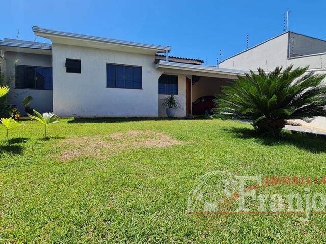 #1234 - Casa para Venda em Arapongas - PR