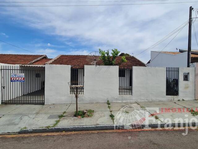 #1273 - Casa para Venda em Arapongas - PR