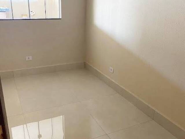 #1367 - Apartamento para Locação em Arapongas - PR - 2