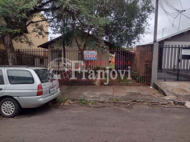 #1399 - Casa para Venda em Arapongas - PR