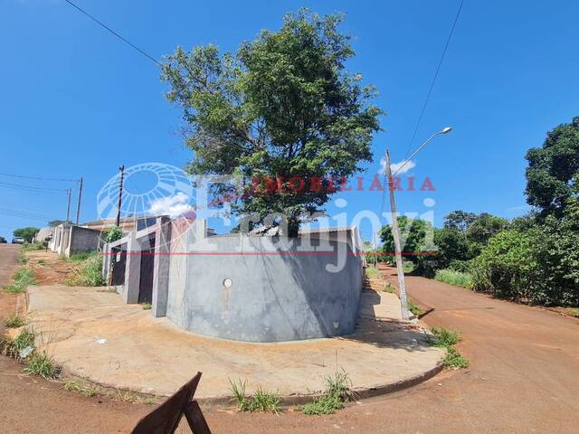 #1400 - Casa para Venda em Arapongas - PR