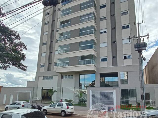 #1457 - Apartamento para Locação em Arapongas - PR