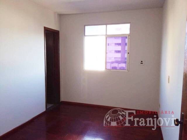 #1520 - Apartamento para Locação em Arapongas - PR