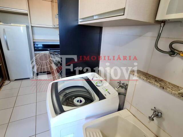 #1633 - Apartamento para Venda em Arapongas - PR