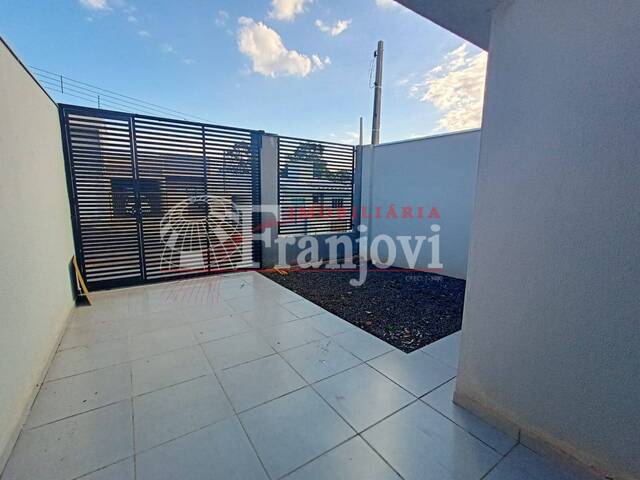 #1673 - Casa para Venda em Arapongas - PR