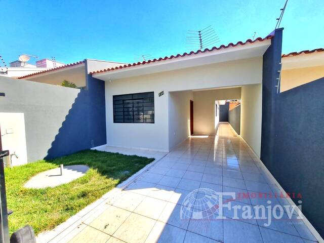 #1691 - Casa para Venda em Arapongas - PR