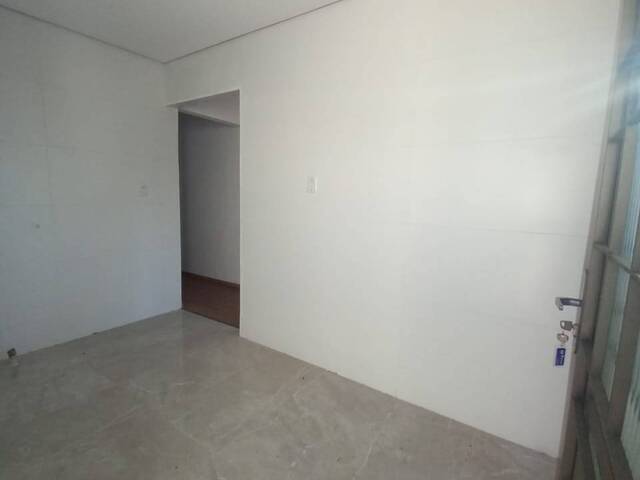 #1695 - Casa para Venda em Arapongas - PR