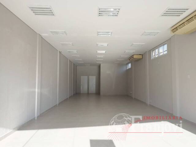 #1699 - Salão Comercial para Locação em Arapongas - PR - 2