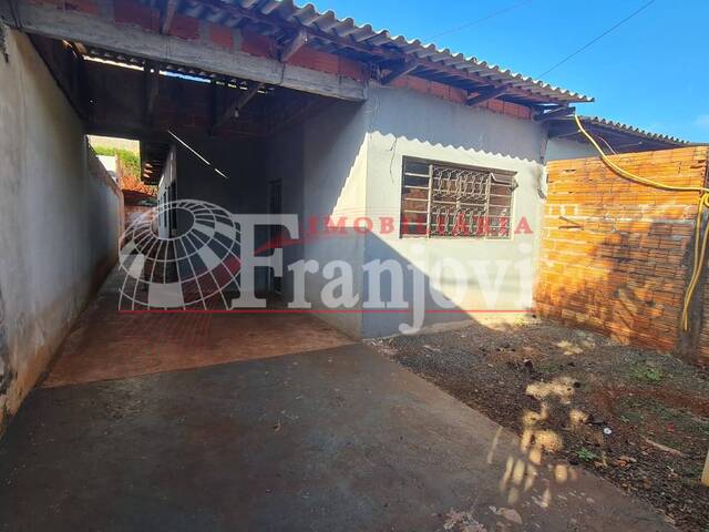 #1722 - Casa para Venda em Arapongas - PR