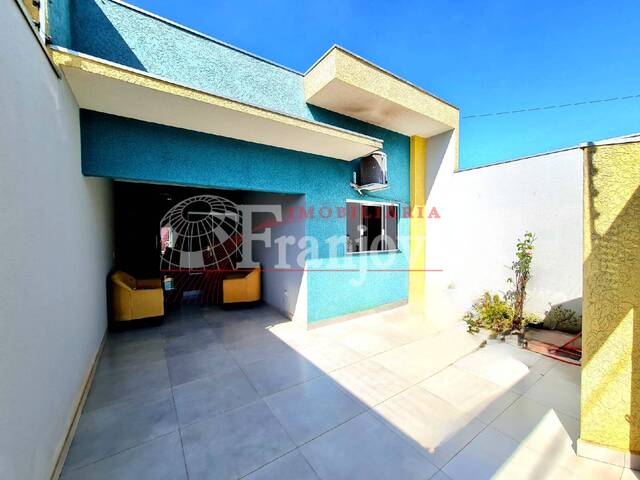 #1727 - Casa para Venda em Arapongas - PR