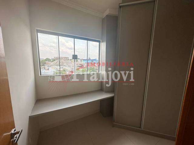 #1813 - Apartamento para Locação em Arapongas - PR - 2