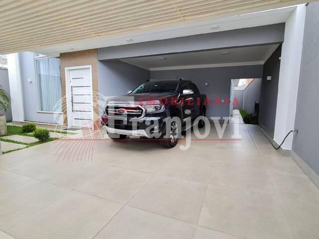 #1819 - Casa para Venda em Arapongas - PR