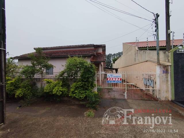 #1824 - Casa para Venda em Arapongas - PR