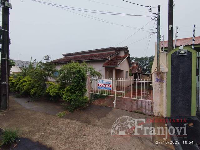 #1824 - Casa para Venda em Arapongas - PR