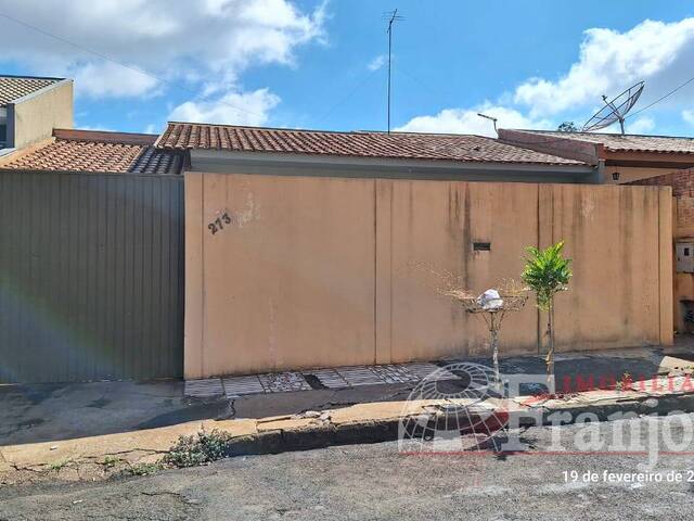 #1985 - Casa para Locação em Arapongas - PR - 1