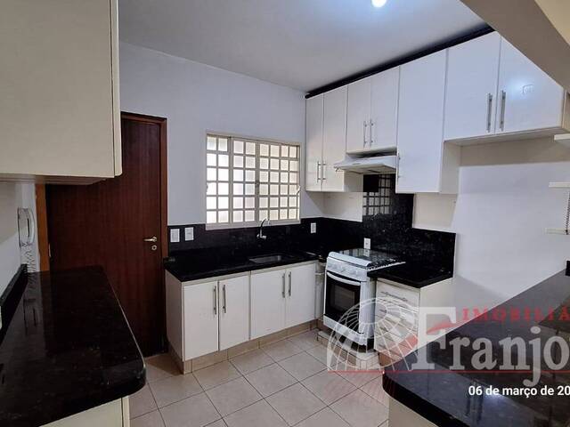 #2026 - Apartamento para Locação em Arapongas - PR - 2