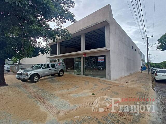 #1818 - Salão Comercial para Locação em Arapongas - PR - 2
