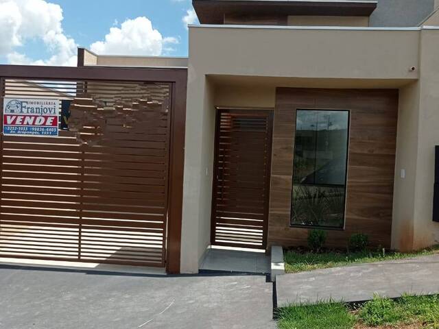 #2052 - Casa para Venda em Arapongas - PR