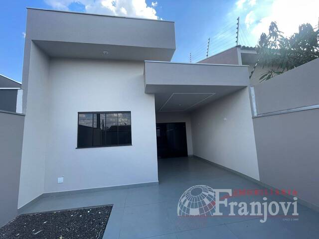 #2093 - Casa para Venda em Arapongas - PR - 2