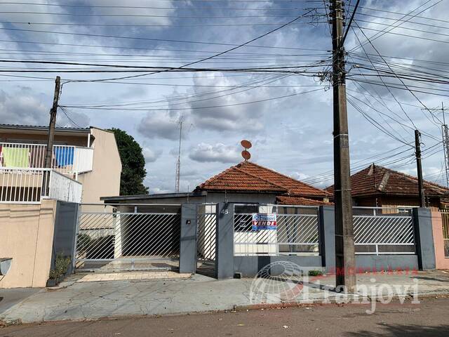 #2104 - Casa para Venda em Arapongas - PR - 2