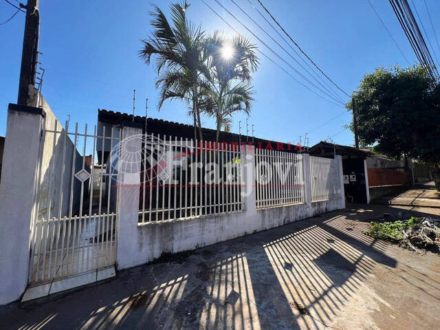 #2198 - Casa para Venda em Arapongas - PR