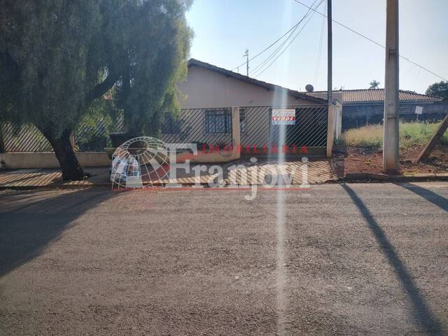 #2297 - Casa para Venda em Arapongas - PR