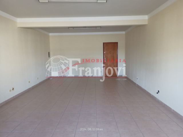 #670 - Sala para Locação em Arapongas - PR