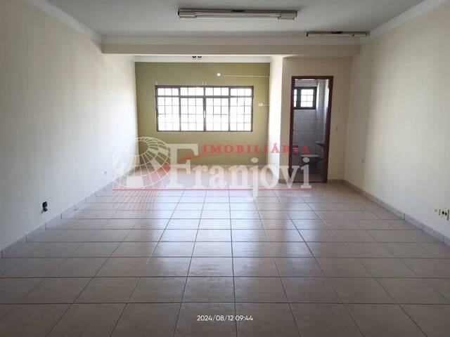 #670 - Sala para Locação em Arapongas - PR