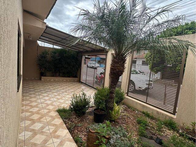 #2364 - Casa para Venda em Arapongas - PR