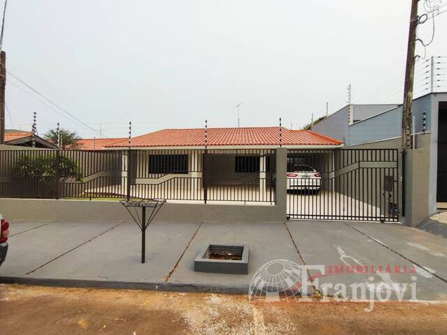 #2509 - Casa para Venda em Arapongas - PR