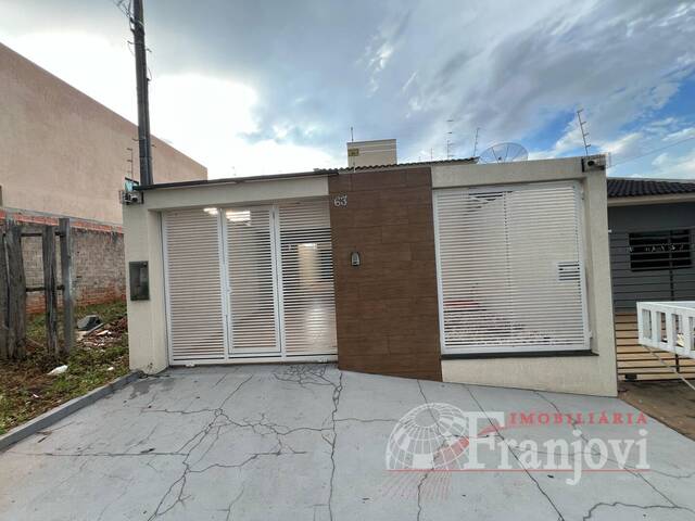 #2626 - Casa para Venda em Arapongas - PR - 1