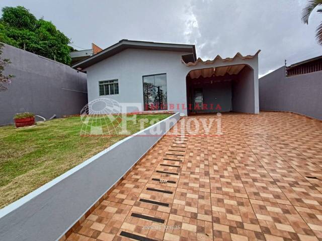 #2635 - Casa para Locação em Arapongas - PR