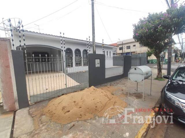#2690 - Casa para Locação em Arapongas - PR - 1