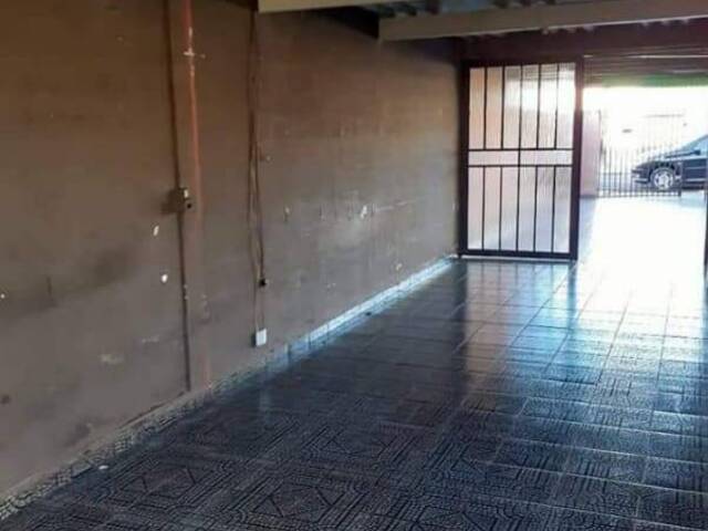 #2702 - Casa para Venda em Arapongas - PR - 2