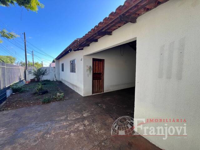 #2713 - Casa para Venda em Arapongas - PR - 3