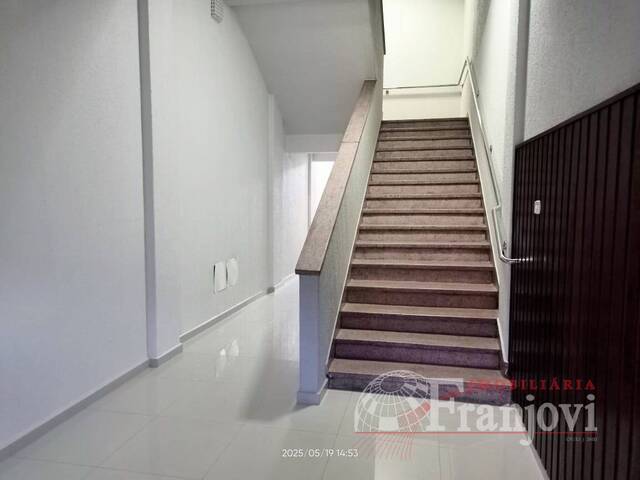 #2727 - Apartamento para Venda em Arapongas - PR - 3