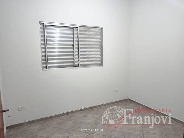 #2728 - Apartamento para Locação em Arapongas - PR - 3